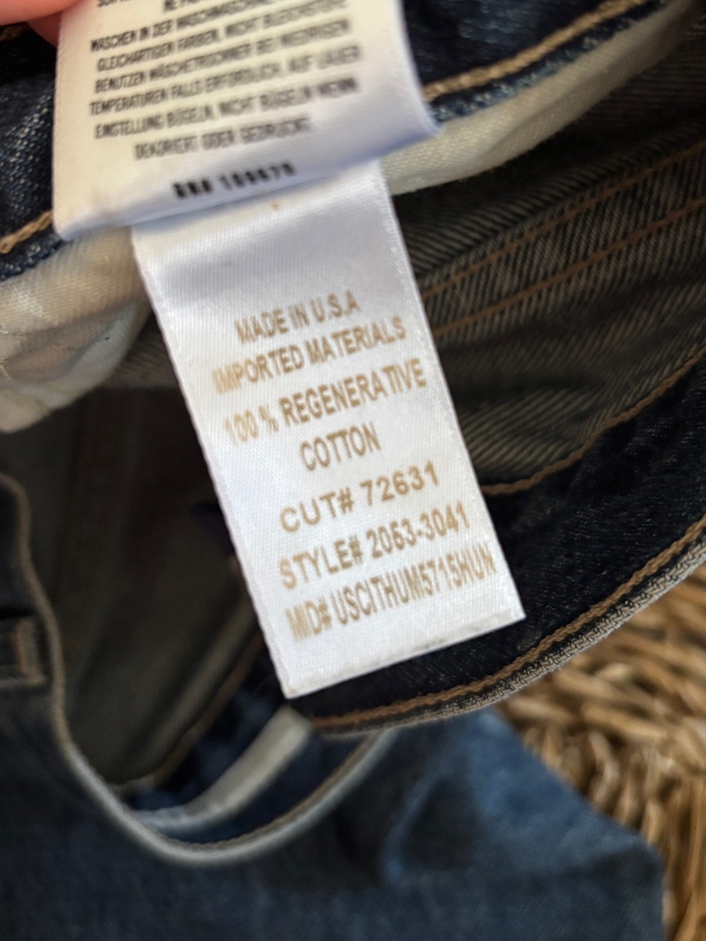 Citizens Of Humanity Ayla Jeans in Brielle wash Mid-Blue Wide-Leg Cuffed Jeans - Picture 7 of 7